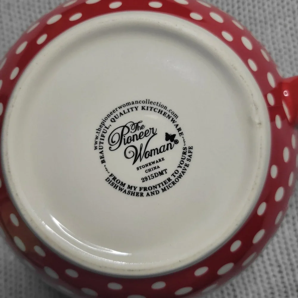 Pioneer Woman Red Polka Dot Turquoise Rim Stoneware Mixing Bowl Spout Handle